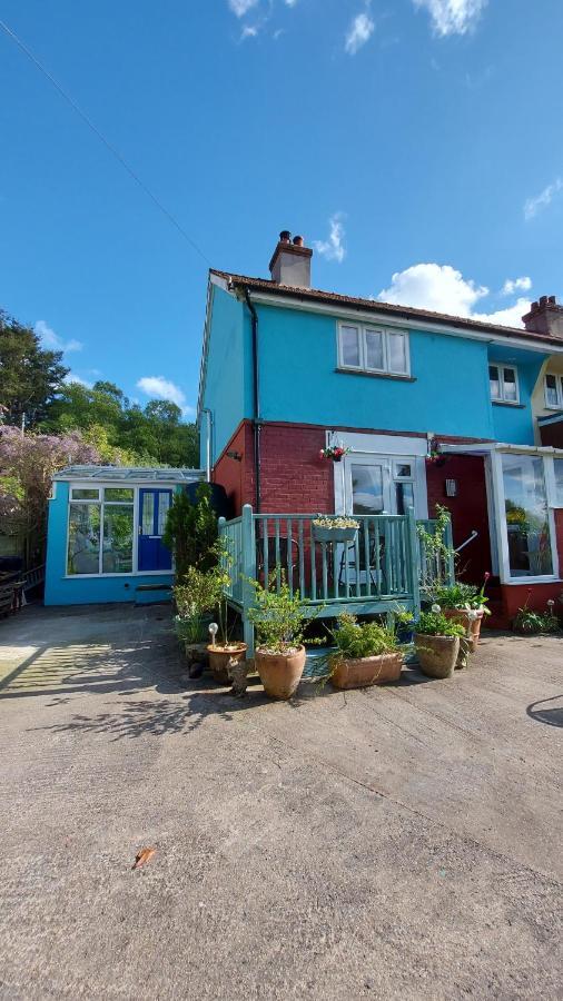 Countryside Retreat: Cosy Room with Fireplace and Balcony Views Axminster Exterior photo